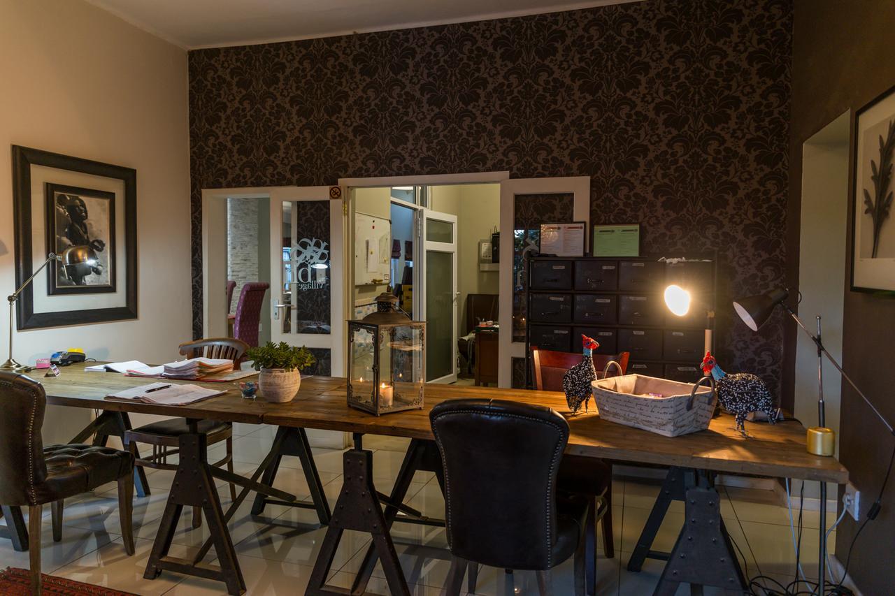 Village Boutique Hotel Otjiwarongo Extérieur photo